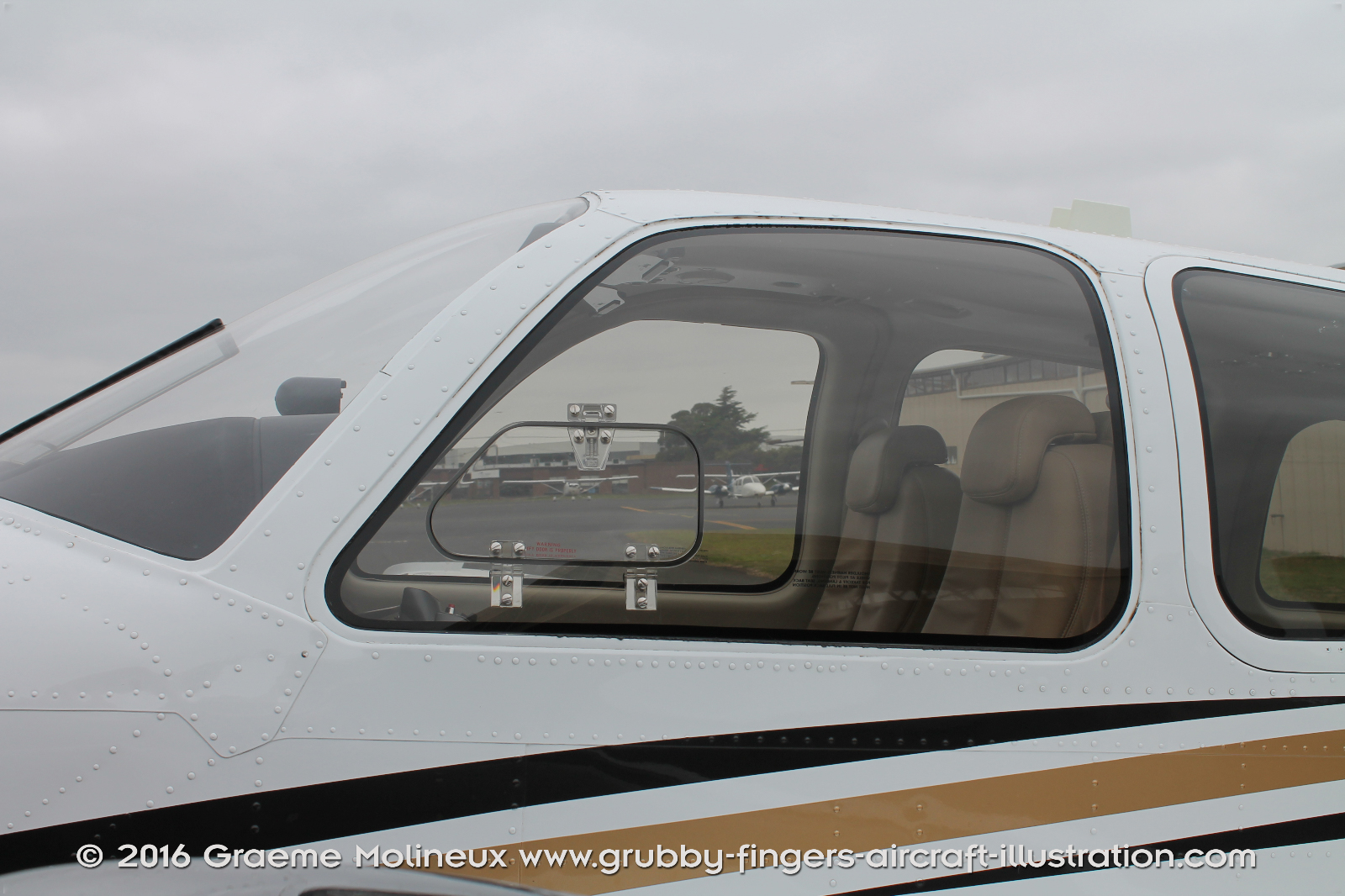BEECHCRAFT%20-%20BARON%20G58%20-%20WALKAROUND%20-%20VH-WGU%20-%20MOORABBIN%202016%20-%20042%20-%20GrubbyFingers