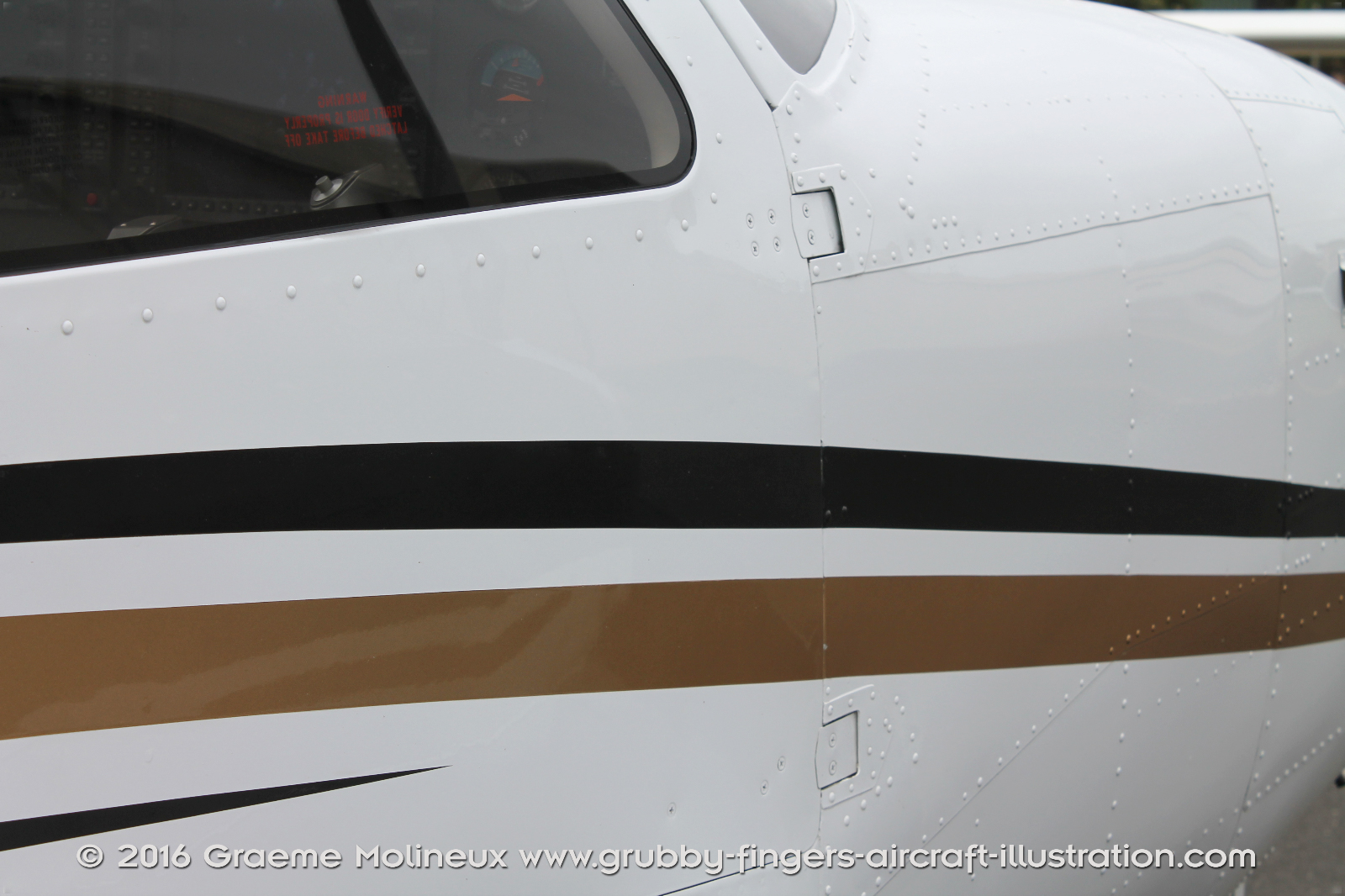 BEECHCRAFT%20-%20BARON%20G58%20-%20WALKAROUND%20-%20VH-WGU%20-%20MOORABBIN%202016%20-%20077%20-%20GrubbyFingers