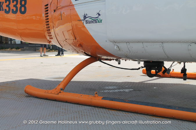 Bell_UH-1C_VH-DHY_HeliServe_37_GrubbyFingers