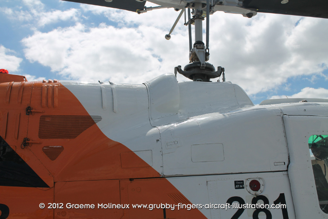 Bell_UH-1C_VH-DHY_HeliServe_43_GrubbyFingers