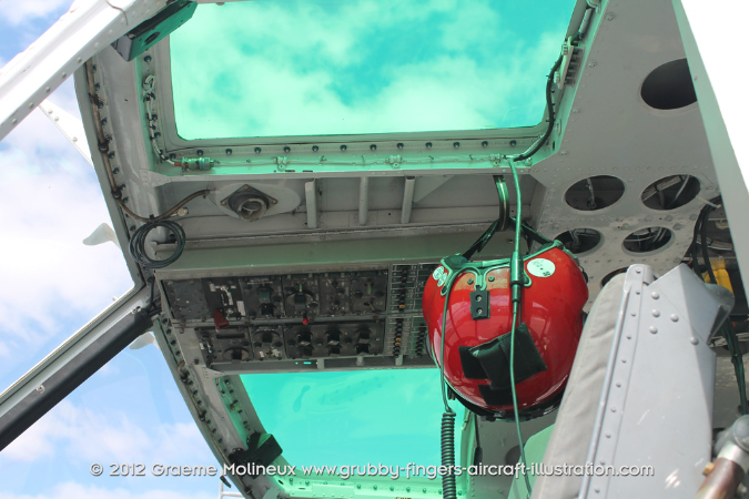 Bell_UH-1C_VH-DHY_HeliServe_59_GrubbyFingers