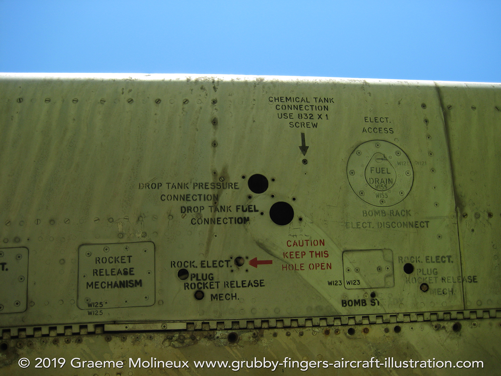 %_tempFileNameCAC%20CA-27%20Sabre%20A94-989%20RAAF%20ANAM%202008%20090%20GraemeMolineux%