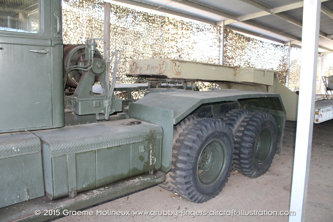 DIAMOND%20T%20M20%20Tractor%20Walkaround%2049710%20Bandiana%202014%2003%20GrubbyFingers