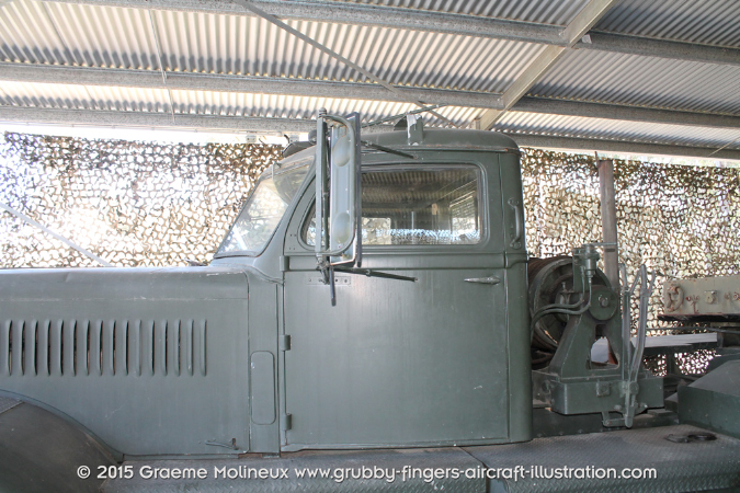 DIAMOND%20T%20M20%20Tractor%20Walkaround%2049710%20Bandiana%202014%2004%20GrubbyFingers