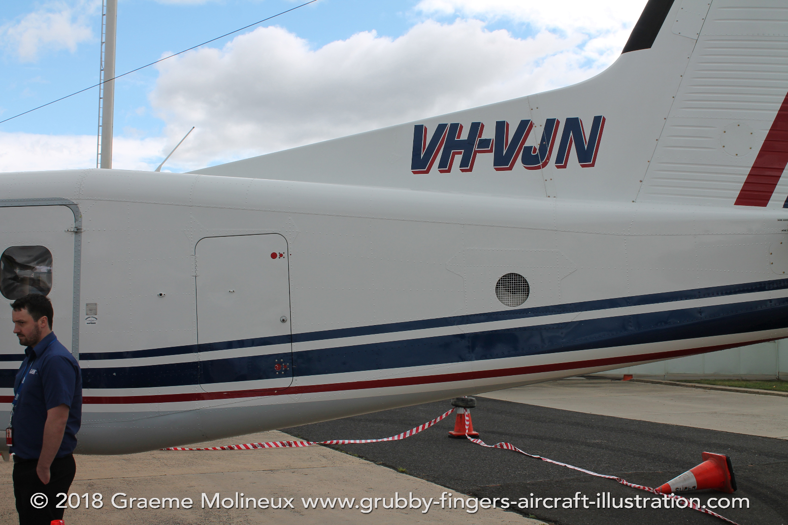 Dornier%20228-202%20VH-VJN%20GAMair%20Essendon%202016%20081%20Graeme%20Molineux