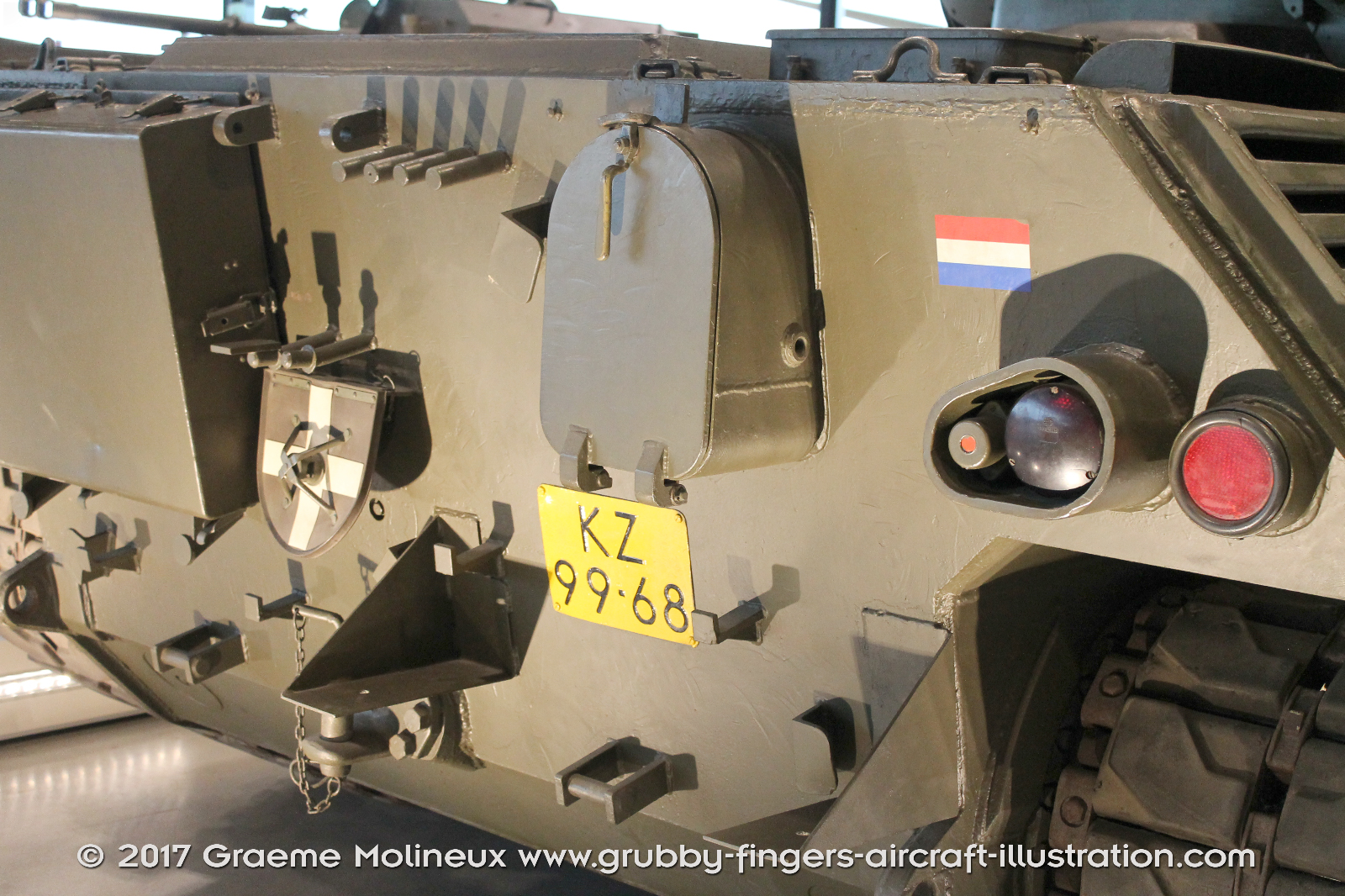 Flakpanzer%20Gepard%20AAA%20Tank%20Walkaround%20KZ9968%20Netherlands%202015%2011%20Graeme%20Molineux