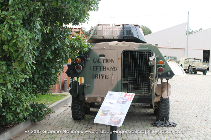 LAV-25%20Walkaround%20Puckapunyal%202014%2005%20GrubbyFingers