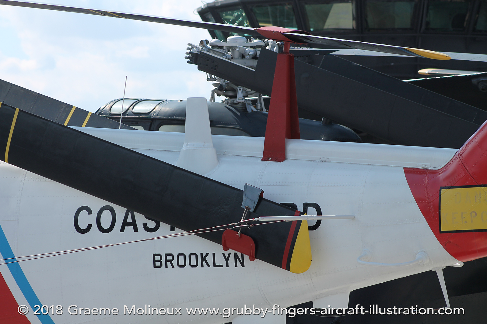 %_tempFileNameSikorsky%20S-62%20HH-52%20Sea%20Guard%201429%20USCG%20Intrepid%20201616%20GraemeMolineux%