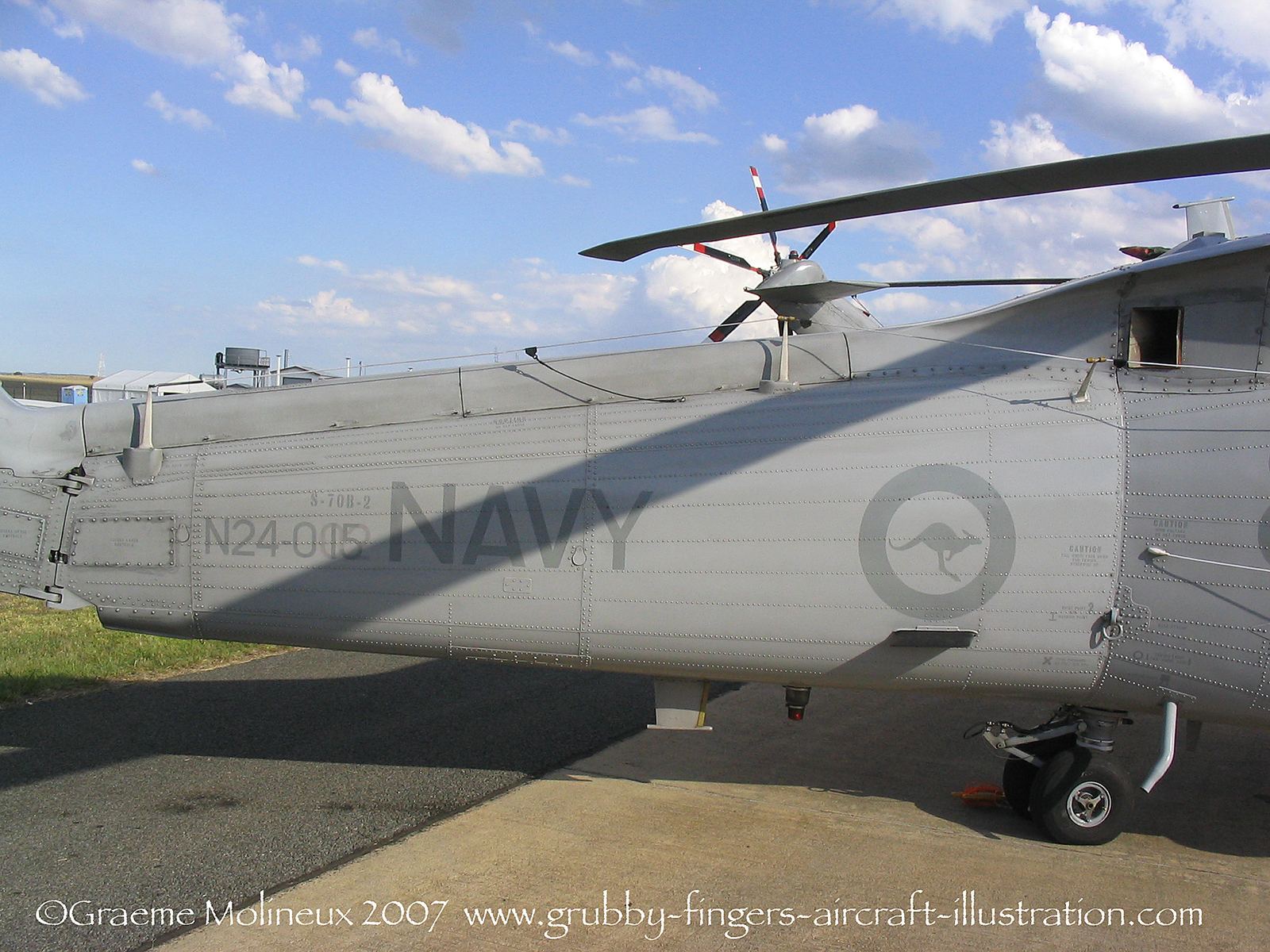 %_tempFileNameSikorsky%20S-70B%20SH-60%20Seahawk%20N24-015%20Avalon%202007%2003%20GraemeMolineux%